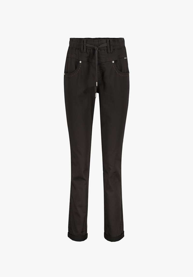 Sorte bukser lavet af bomuld, med elastisk talje, snørre og opsmøgte ben. Inkluderer to frontlommer med diskrete stikninger.