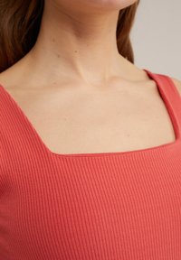 WE Fashion Topp - red