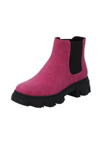 Botín de ante fucsia con paneles laterales elásticos, suela de goma negra gruesa y diseño de punta redonda. Superficie texturizada y construcción duradera.