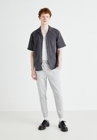 GAP - Spodnie treningowe