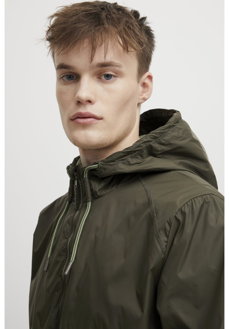 Blend BHOUTERWEAR - Vetrovka - beige