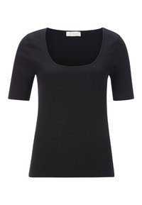 Top corto a maniche corte nero con una ampia scollatura quadrata. Il tessuto ha una texture morbida e un design aderente.