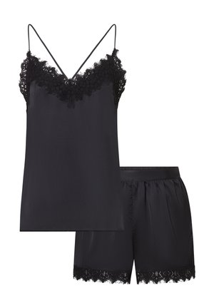 Zwarte satijnen camisol met kanten rand en bijpassende short met kanten randen, beide ontworpen voor damesnachtkleding.