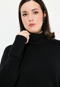 Ulla Popken - Sweter