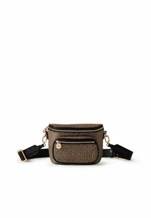 Banane marron et noire à motifs avec deux compartiments zippés et une sangle noire réglable avec des accessoires dorés.