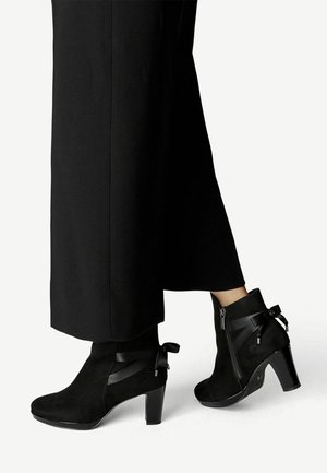 Tamaris, Bottines - black