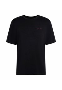 T-shirt noir à manches courtes et col rond avec petit logo rouge "FALKE" sur le haut gauche de la poitrine, design simple, vue de face.