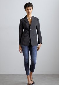 rag & bone CATE MID RISE - Testhezálló fazon - blue