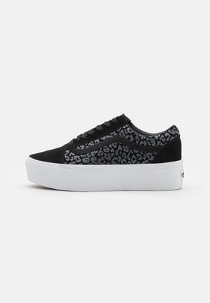 Sneakers - black
