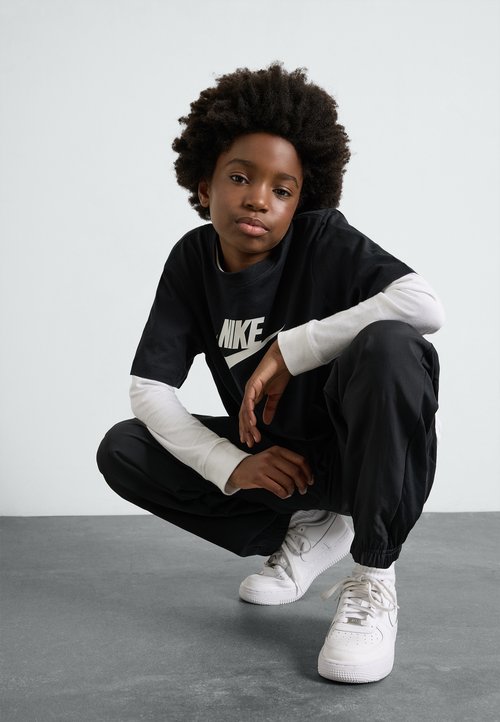 Nike Sportswear — photo 2