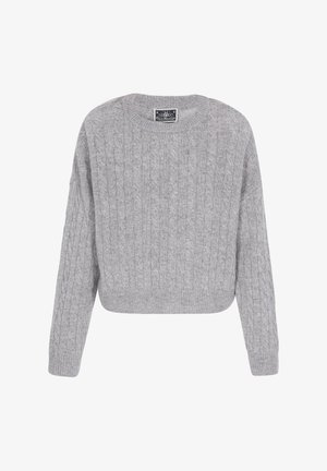 Suéter gris de punto con un patrón de trenzas, cuello redondo y mangas largas. Presenta un diseño cropped y un acabado de ribete en el dobladillo.