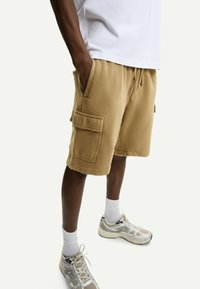 Bershka - Short - beige Image miniature 1