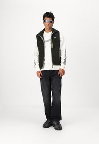 Lacoste Vestă - sapwood/khaki