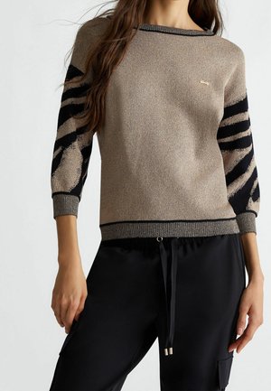 Jumper - brown
