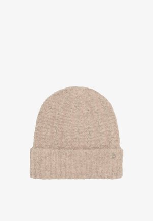 Knit beanie in light beige, featuring a ribbed texture and rolled cuff. Small metal logo accent on the side. Soft, warm material.