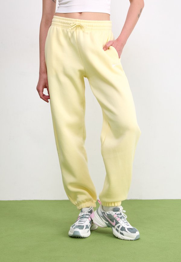 PANT - Tracksuit bottoms - alabaster