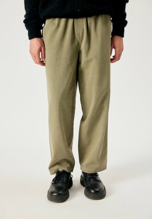 American Vintage, PANTALON HOMME LYCAZ - Stoffhose - argile