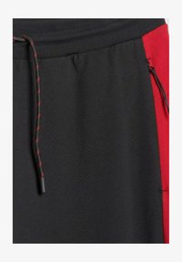 Non sélectionné, black denim