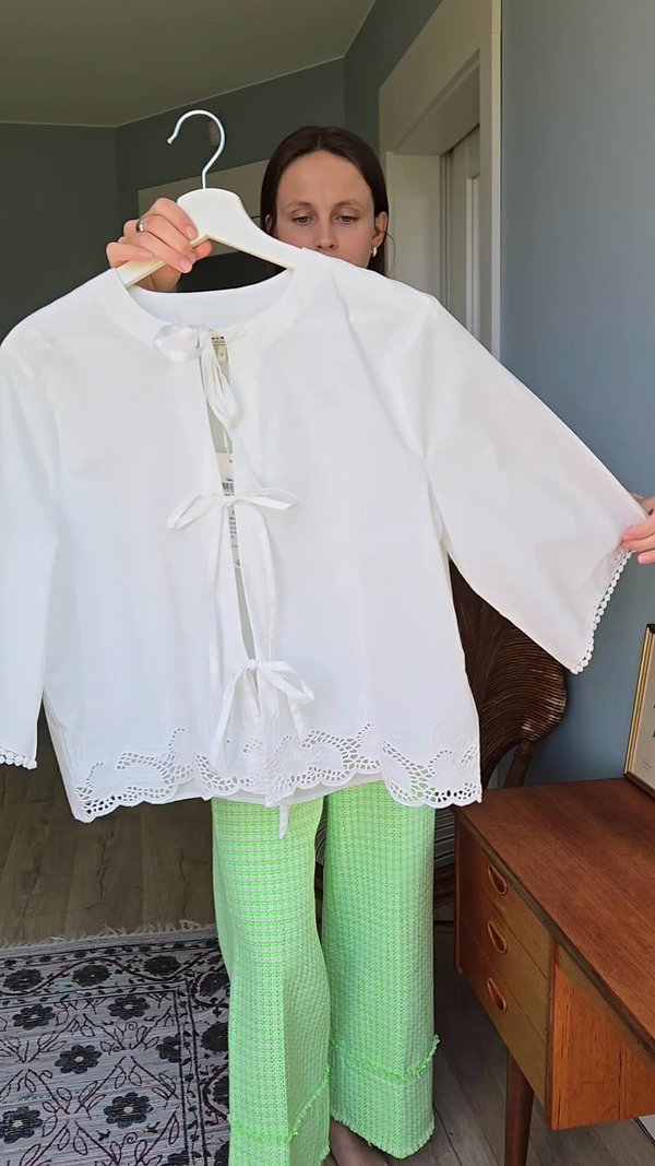 ONLTIA TIE - Blouse - cloud dancer3