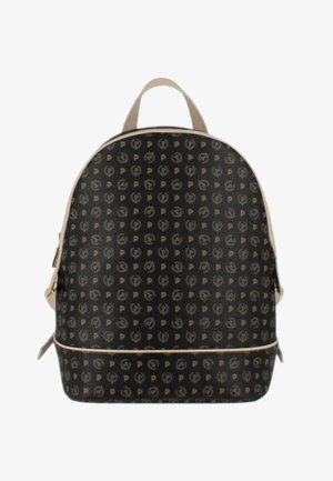 Piccolo zaino marrone scuro con rifiniture beige e motivo circolare "P" ripetuto, con maniglia superiore e cerniera laterale.
