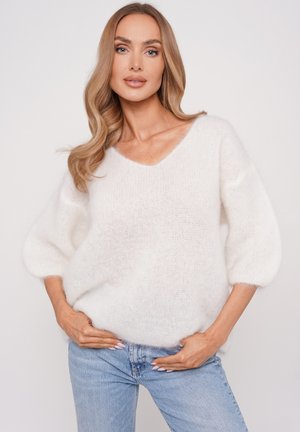 - Sweter