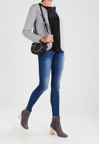 ONLY Chaqueta de punto - mottled light grey