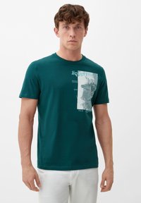 s.Oliver MIT FRONTPRINT - T-shirt z nadrukiem