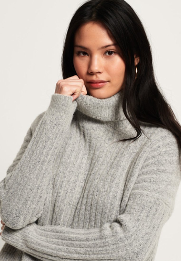 superdry turtleneck