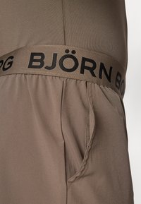 Björn Borg SHORTS - Spordišortsid - tarmac