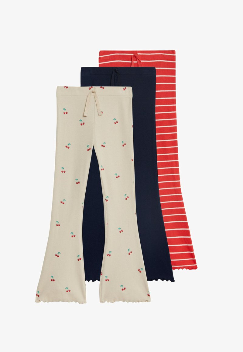 Tre paia di pantaloni a zampa d'elefante: beige con stampa cerasella, navy tinta unita e rossi con righe bianche. Tessuto morbido con vita elasticizzata.