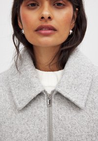 NA-KD Vasaras jaka - grey melange