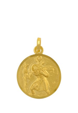 Ciondolo rotondo in oro che rappresenta una persona che porta un bambino sulle spalle, tenendo un bastone, con un mantello fluttuante sullo sfondo.