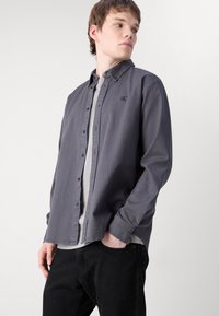 Calvin Klein Jeans GARMENT DYE SHIRT - Srajca - ebony