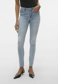 Vero Moda - Vaqueros slim fit - light blue denim Imagen en miniatura 1