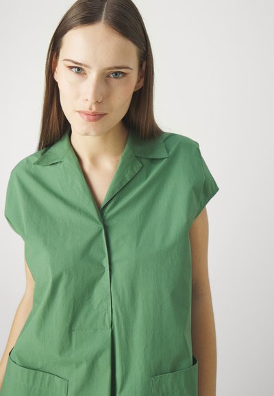 WEEKEND MaxMara BENNY - Robe chemise - verde