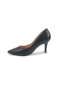 Escarpin pour femme en cuir noir à bout pointu avec un talon slim de hauteur moyenne et une doublure intérieure beige sur fond blanc.
