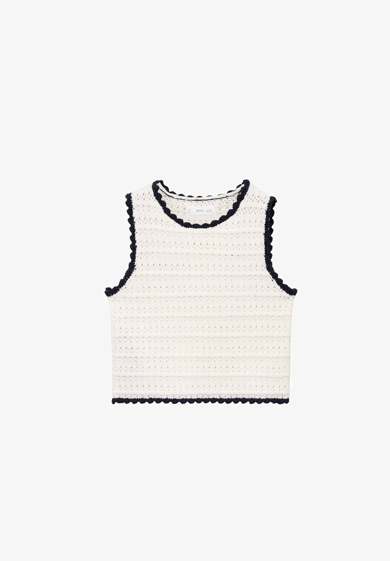 Weißes Häkel-Top mit navy-blauen gewellten Abschlüssen am Hals und an den Armlöchern, das ein strukturiertes Streifenmuster aufweist.