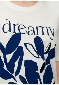 s.Oliver MIT FRONTPRINT - T-shirt z nadrukiem
