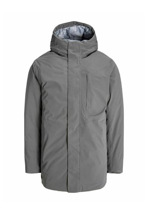 Graue wasserdichte Jacke mit Kapuze, ausgestattet mit einem Frontreißverschluss, einer Brusttasche und seitlichen Taschen. Glatte Außenseite und gefüttertes Inneres.