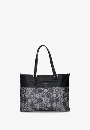 Zwarte en grijze tote bag met geometrische en cirkelvormige patronen, twee schouderbanden en een voorzak met rits met een klein metalen logo plaatje.