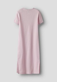 Rosa rutig kortärmad klänning med rund halsringning och sidofickor, tillverkad av lätt tyg. Slät textur med avslappnad passform.