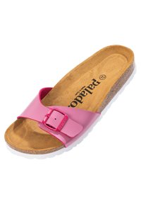 Rosa syntetisk halksandal med bred rem och justerbart spänne, korkfotbädd och vit gummisula. Slät yta med blank finish.