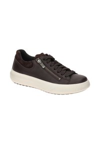 Braune Ledersneaker mit strukturierter Oberfläche, Schnürdesign, seitlichem Reißverschluss und kontrastierender weißer Gummisohle.