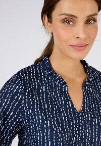 Damart RELIÉFÉE - Camiseta de manga larga - marine tachiste