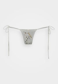 Thumbnail Image 6