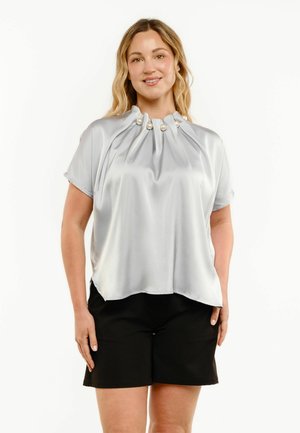 Liberté Essentiel, PIP SS PEARL BLOUSE - Blúzka - dusty light blue