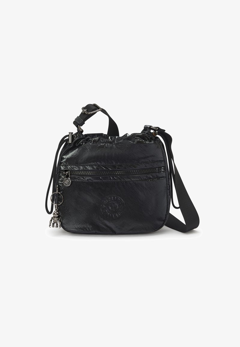 Mustat olkalaukut, jotka on valmistettu teksturoidusta nylonsateesta. Ominaisuuksiin kuuluu etupuolella oleva vetoketjullinen tasku, säädettävä hihna ja etuosassa oleva logo.