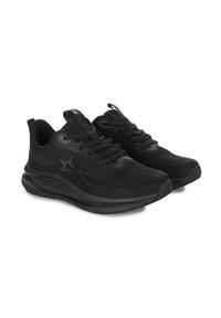 Czarne buty sportowe wykonane z oddychającej siateczki, z teksturowaną powierzchnią, amortyzującą podeszwą oraz stonowanymi sznurowadłami z akcentem w postaci logo.