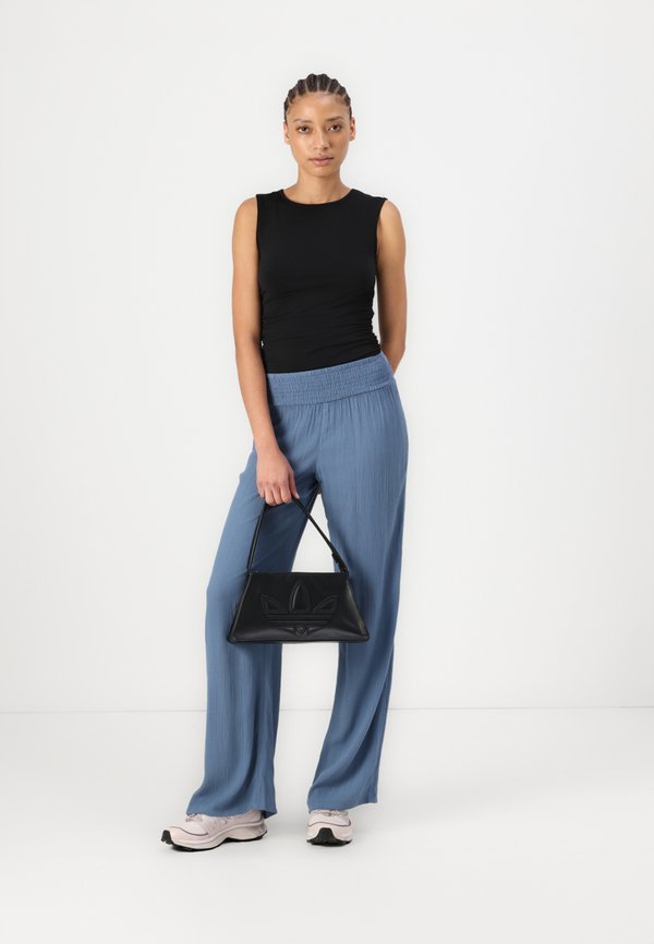 JOHNNY SMOCKED WAIST PANTS - Trousers3