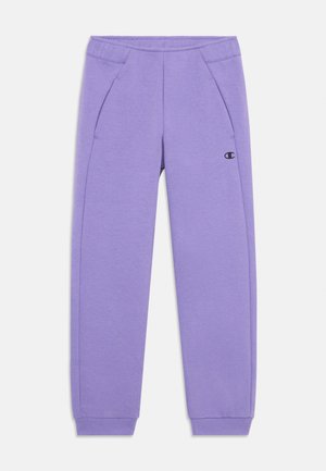 Calças de moletão roxas feitas de tecido macio, com uma cintura elástica e dois bolsos laterais. O design inclui um pequeno logótipo preto.